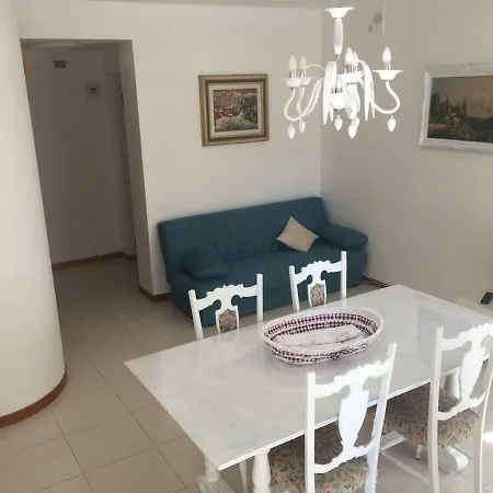 Vicino Al Mare Con Posto Auto